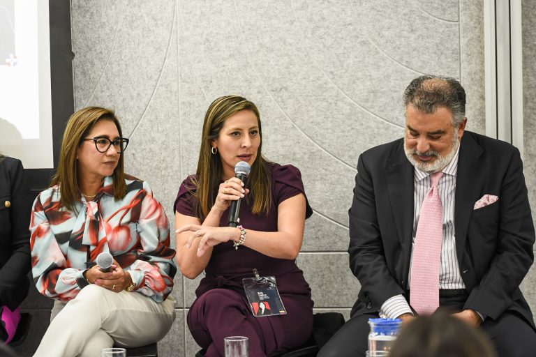 Legal managers from PepsiCo, IBM, Bayer, Uber, Xiaomi and other leading companies share best practices at Foro Gerencias Legales 17 IMG_5734